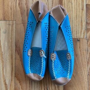 Elegant Blue and Tan Women's Loafers